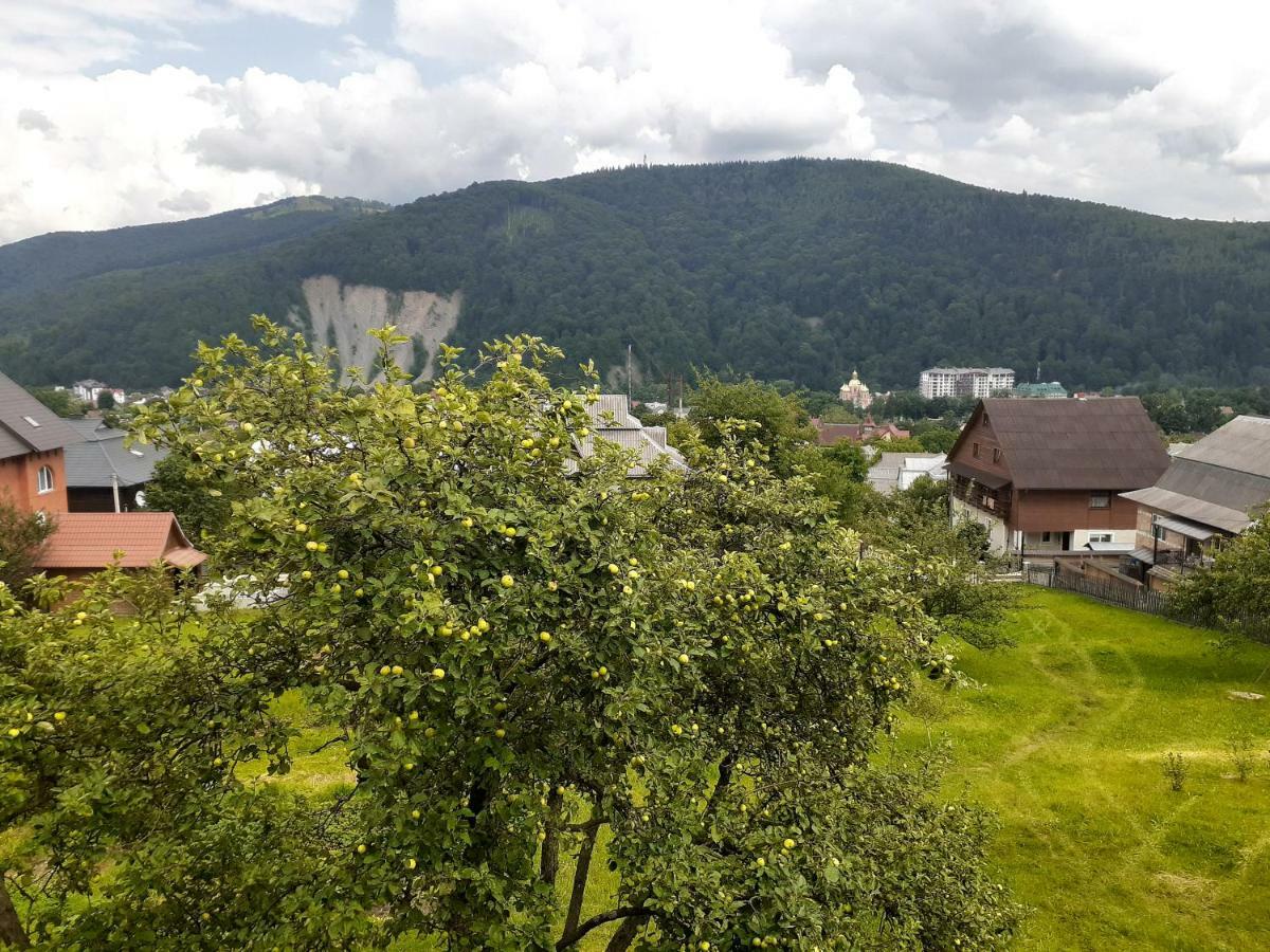 Kатруся Hotell Jaremtsje Eksteriør bilde